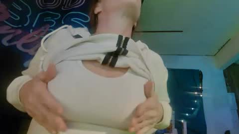 Londoncashmere69  online show from December 17, 2:12 am