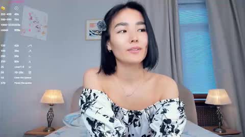 Lora control 2 min for every new Fan Club subscriber online show from October 16, 7:33 am