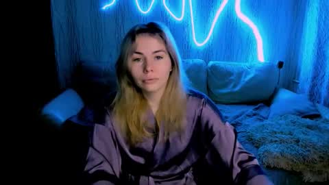 Lora online show from December 19, 4:05 am