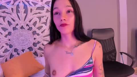 loraineblake online show from February 24, 4:16 pm