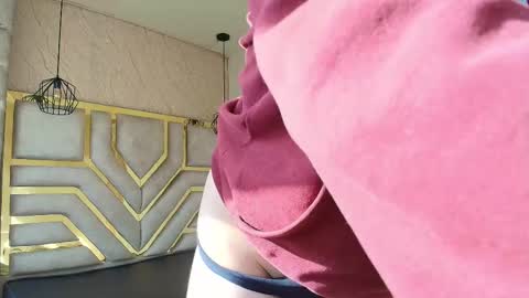   online show from September 17, 12:36 pm