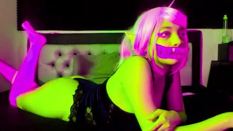 Lore Depp online show from November 21, 4:03 am