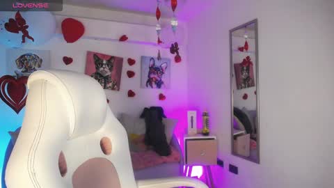 LORELI online show from February 17, 3:39 am