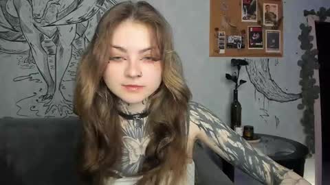 lostallice online show from December 14, 3:23 am