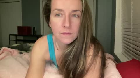 lothlori online show from February 5, 1:41 am