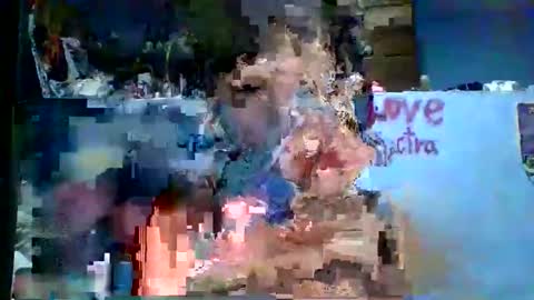 Snapshot of love_electra chatting on October 25, 12:07 am love_electra online show from October 25, 12:07 am