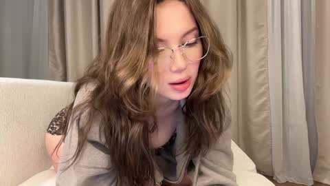 Sofi   online show from January 13, 6:01 pm