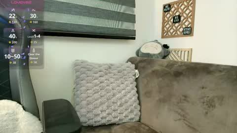 Sharol Leon online show from December 2, 3:41 am