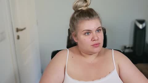 Ally online show from September 16, 2:36 pm