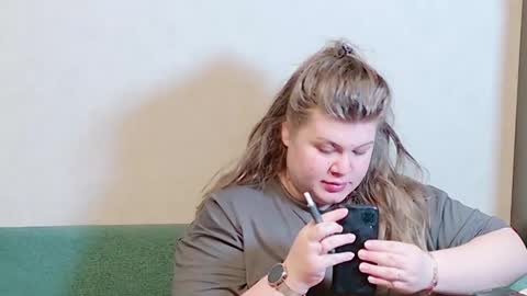 Ally online show from January 14, 2:22 pm