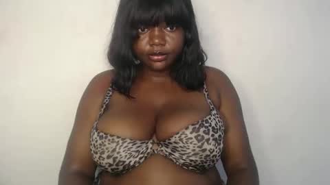 mila online show from October 5, 7:30 pm