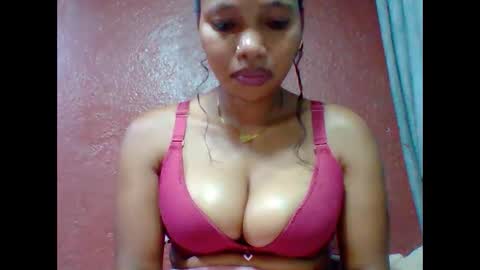 loveinlife750427 online show from December 2, 4:58 am