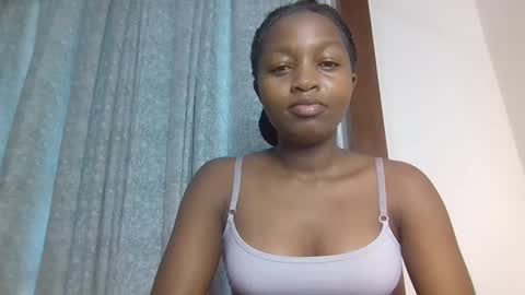 lovelbrownie online show from November 17, 9:32 am