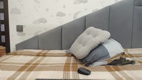 lovellykitty online show from November 4, 7:13 am