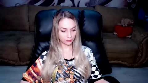 private open online show from October 4, 3:38 pm