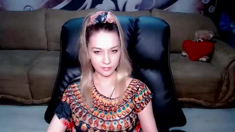 private open online show from November 11, 5:43 pm