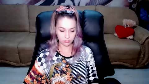 private open online show from February 22, 10:38 am