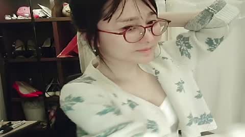 Snapshot of lovely_dana chatting on October 19, 3:47 pm DANA KIM online show from October 19, 3:47 pm