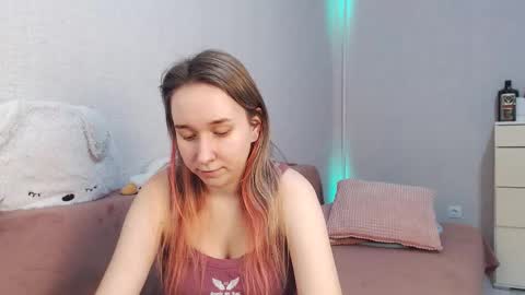 Lovely Hayley online show from February 17, 11:04 pm