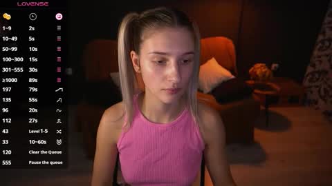 Anna online show from November 25, 3:58 pm