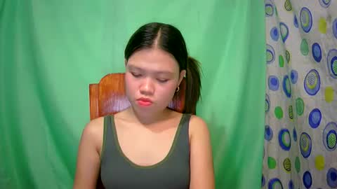 lovemae352295 online show from December 15, 12:28 pm