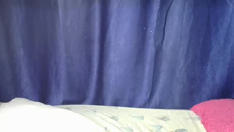 loveslut_ online show from November 14, 11:32 am