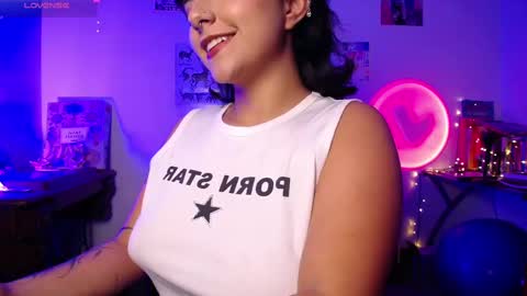 loving_alma online show from October 7, 7:13 am