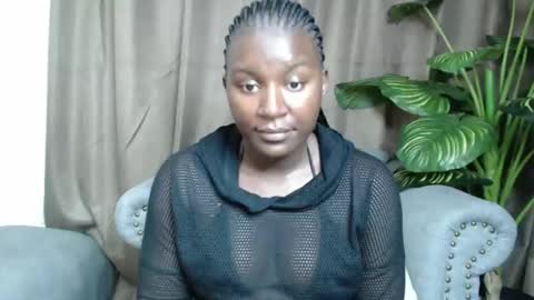 loyalcutie online show from January 28, 5:00 am