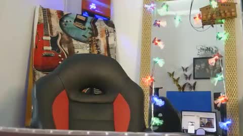 luanna837 online show from November 8, 9:42 pm