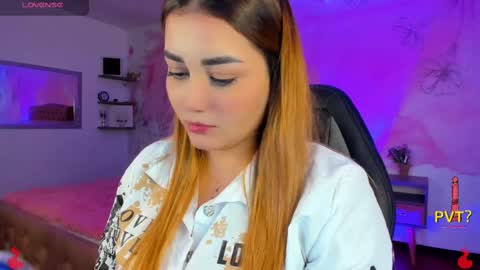 Snapshot of lucia_star_ chatting on March 5, 2:57 am lucia star  online show from March 5, 2:57 am