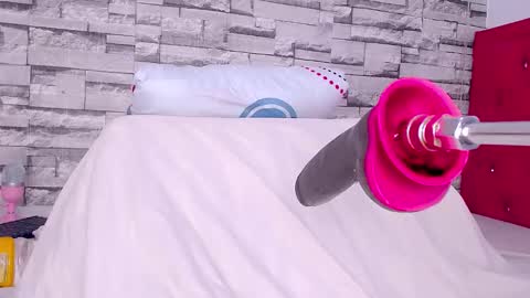 luciaaah online show from March 5, 8:44 pm