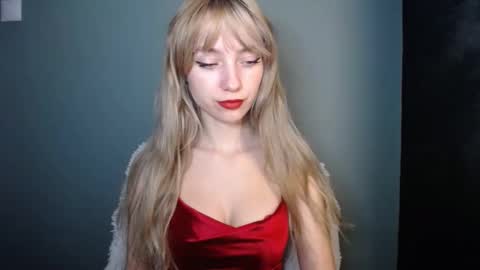 Lucy online show from November 23, 7:37 pm