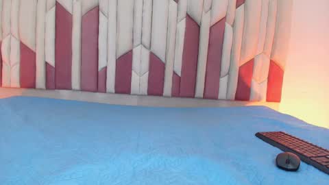 instagram luciana417  online show from October 1, 3:22 am