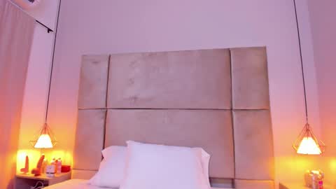 Luci  online show from October 17, 2:09 pm