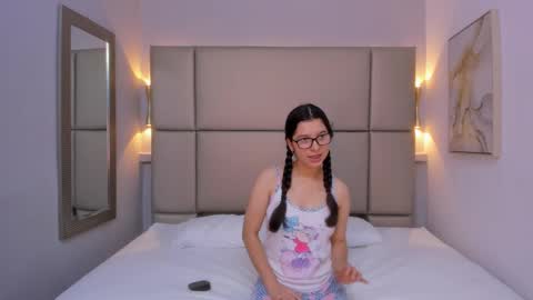 Luci  online show from February 10, 11:57 am