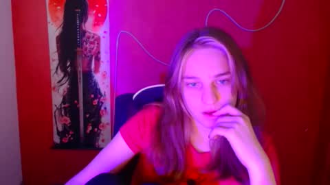 Lucie online show from November 22, 6:43 pm