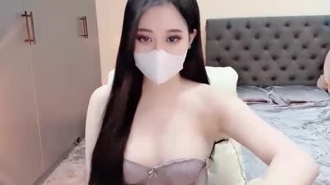 lucii04 online show from November 27, 1:14 pm