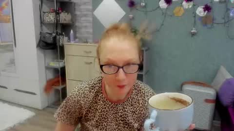 lucky_licky20 online show from January 18, 4:53 am
