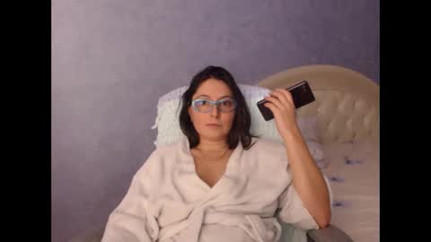 luckylinda23 online show from November 14, 7:14 pm