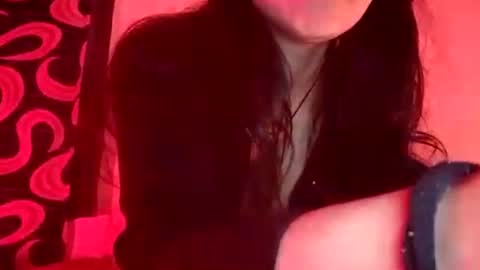 Lucy online show from December 17, 1:33 am