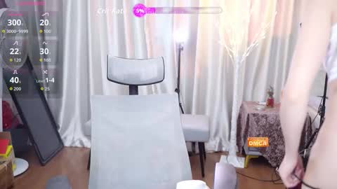 Lucy online show from November 28, 2:25 am