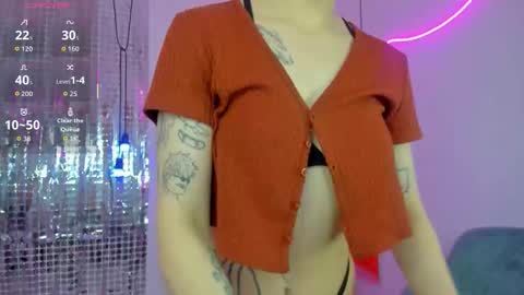 Lucy online show from December 22, 2:09 pm