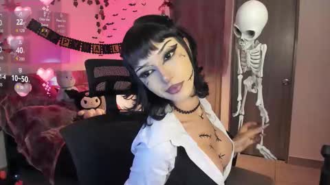 lucyfer online show from October 5, 7:35 am