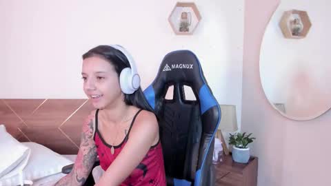 Your Lucy online show from November 10, 3:45 am