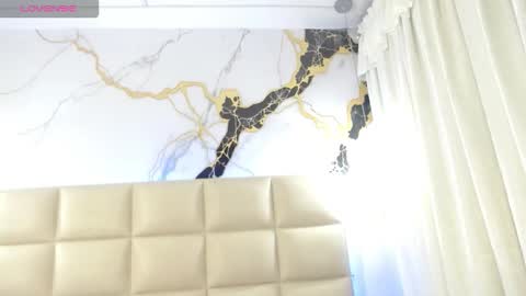 Lucy online show from November 19, 12:27 pm