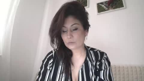 lucybylucy online show from November 4, 12:10 pm