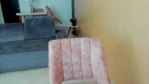 Lau  online show from September 14, 5:22 pm