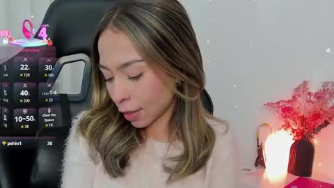 luluuberry online show from January 11, 11:21 pm