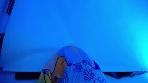 Luly online show from December 3, 4:37 am