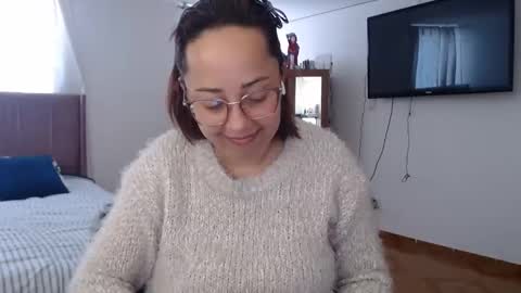 Snapshot of lumi_84 chatting on January 31, 11:56 am LUMI online show from January 31, 11:56 am